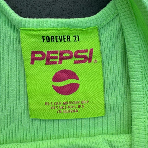 Forever 21 Green Crop Top with Pepsi Logo Size Small - Picture 3 of 3
